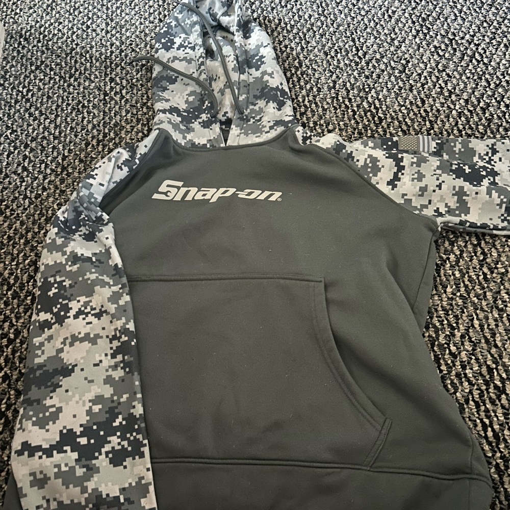 snap on hoodie